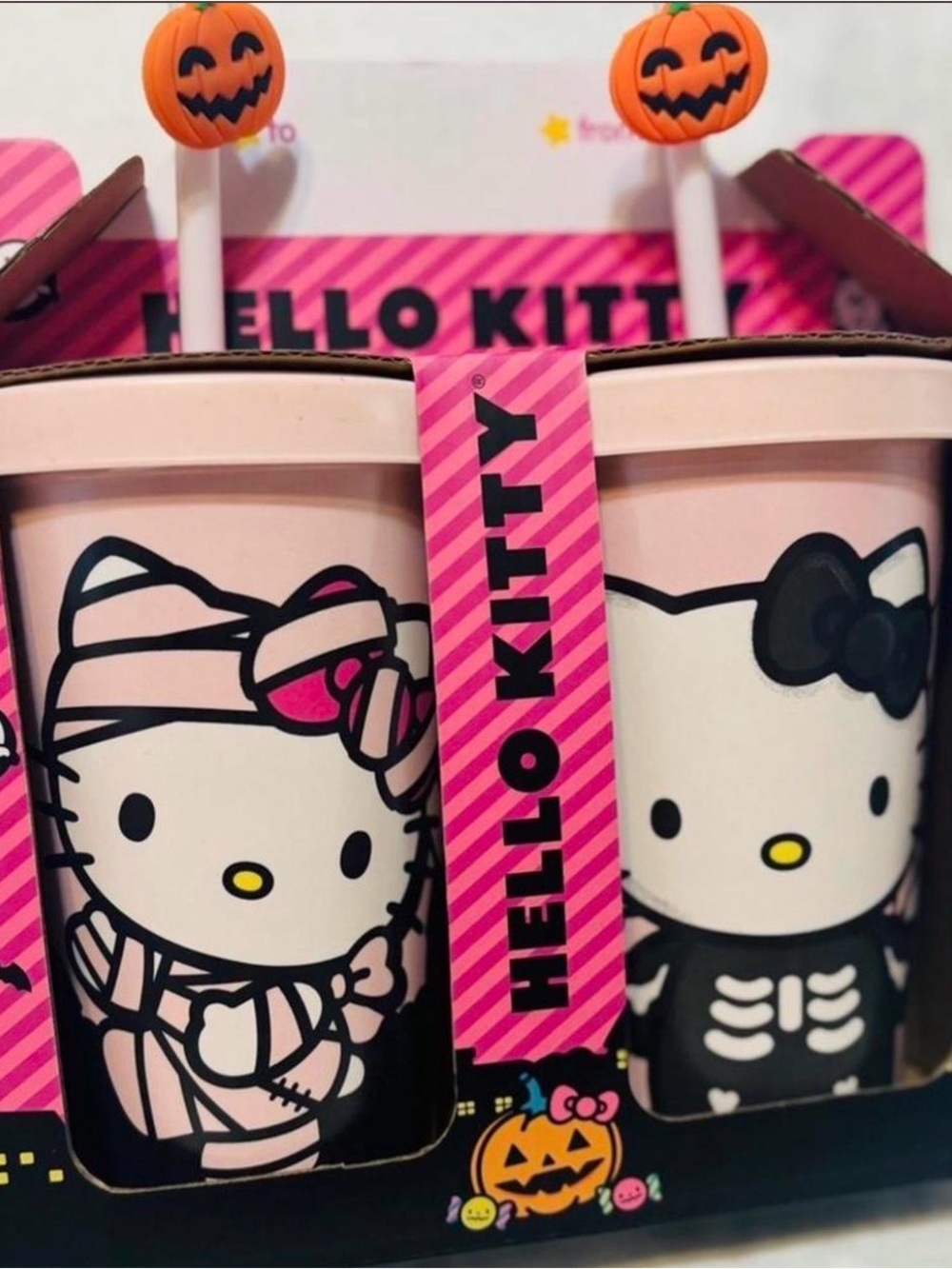 Hello Kitty Pink Halloween Cups with Pumpkin Stirrer Set